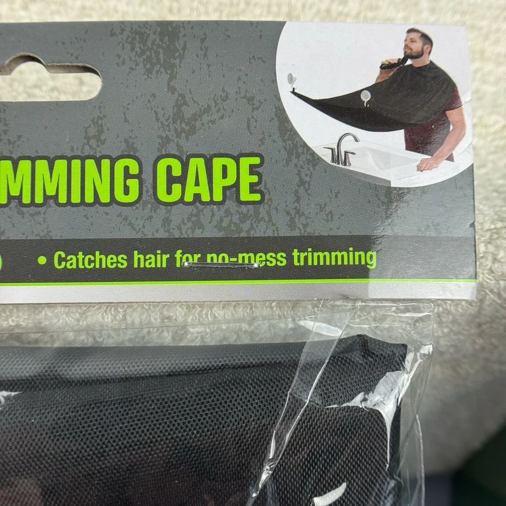 Beard Care Set with Wash Conditioner Oil Beard Trimming Cape Comb Lot of 5 New